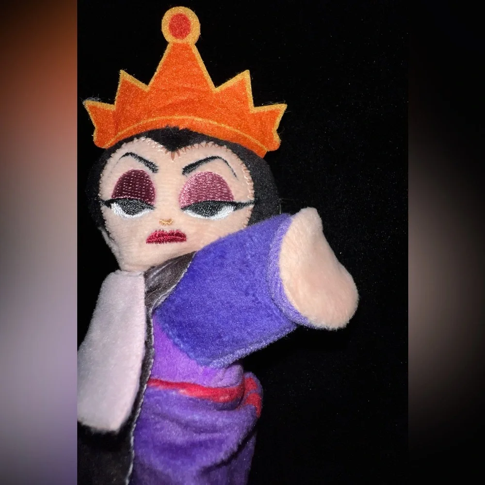 Disney Villains Creepy Cuff Series Evil Queen Plush Slap Bracelet Toy No Box